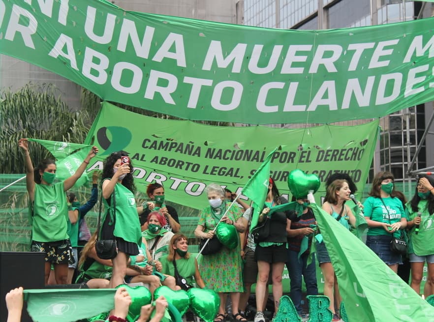 Dicen que tuve un bebé