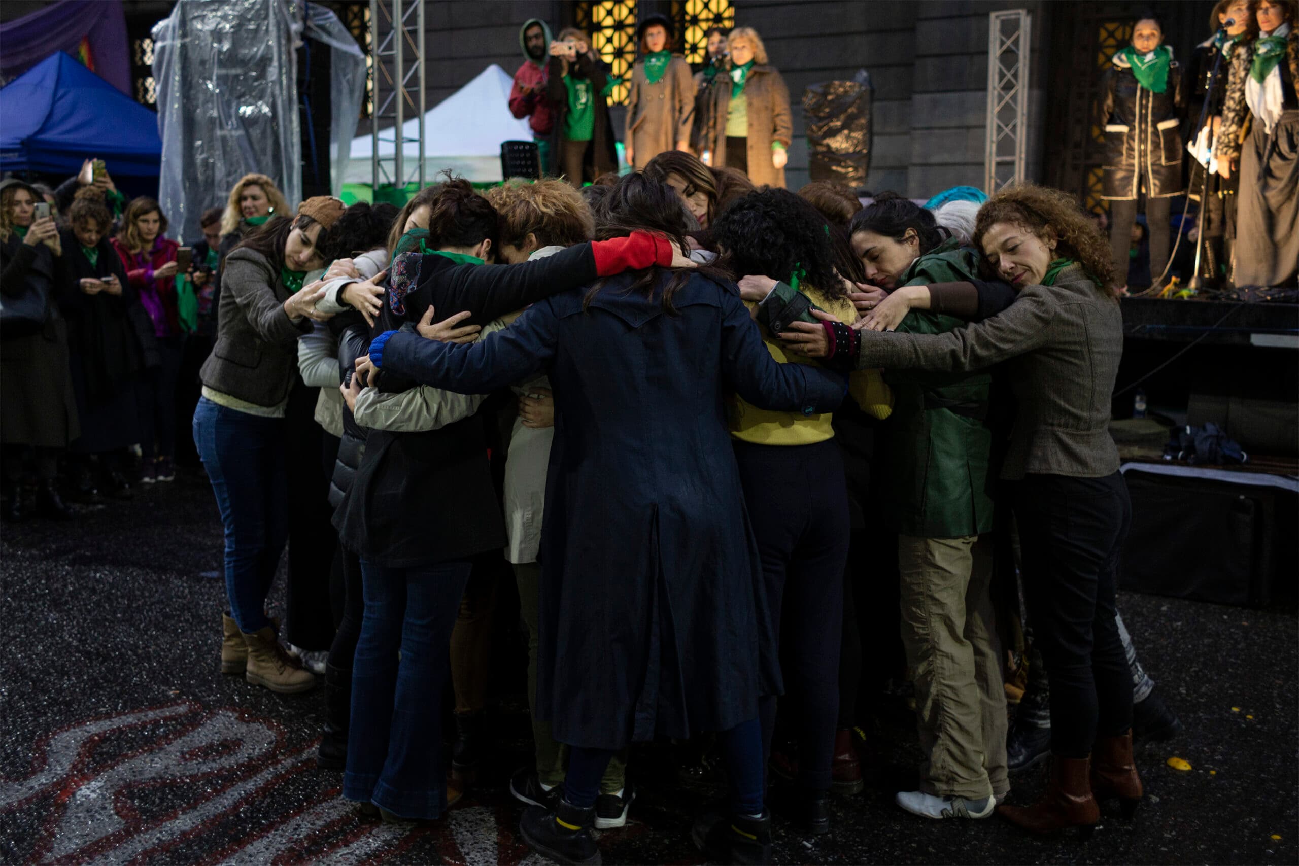 Aborto legal: un jueves verde histórico