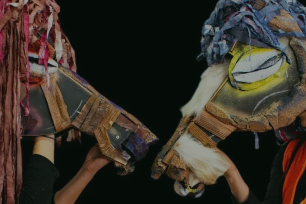 "La Yoli Mindolacio" y "Fuego aliado", teatro feminista e interseccional