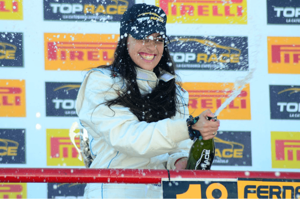 Mujeres y automovilismo: las pistas también son nuestras