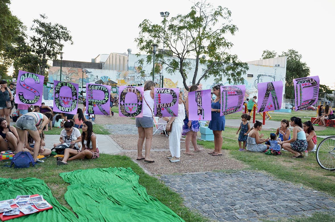 Escenas de la Peatonal Feminista